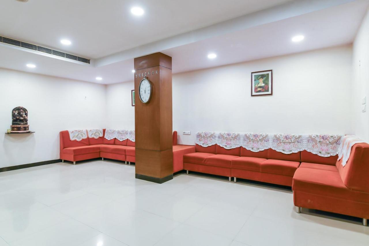 فندق Kākinādaفي  Balaji Grand المظهر الخارجي الصورة